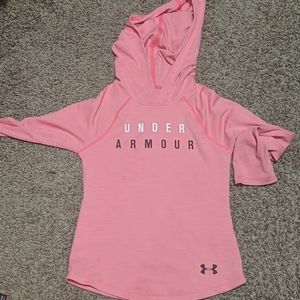 Girls under armour shirt